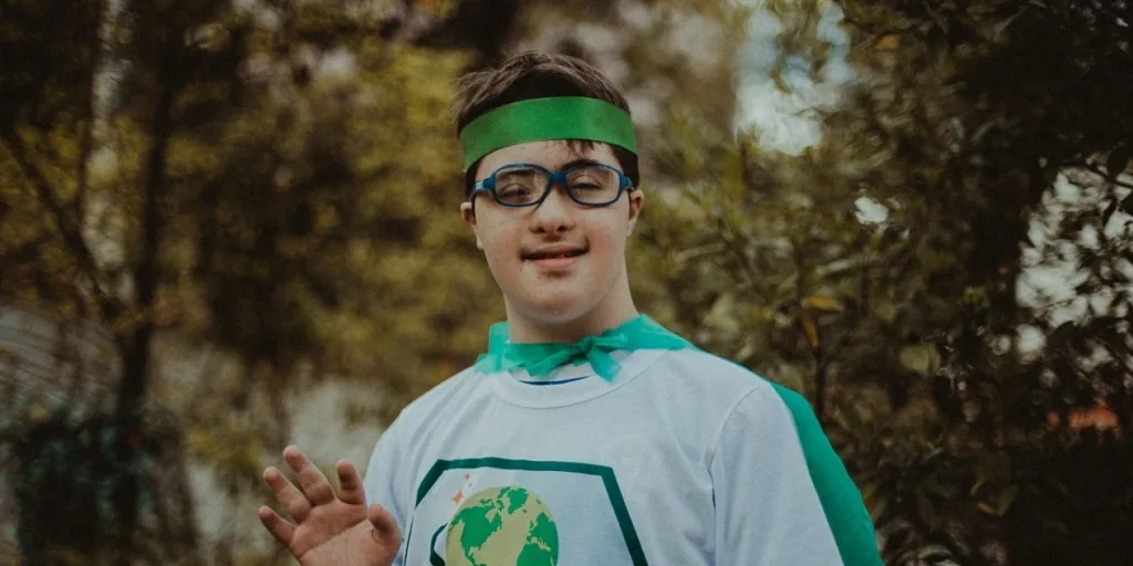 Jovem atendido pela Apae ao ar livre